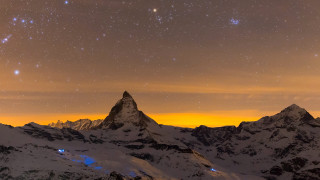 Mountain range starry sky aurora 2 - a few star above free wallpaper