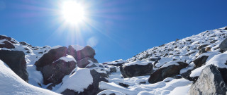 Snow mountain ice lake sunlight - a snow free wallpaper for desktop