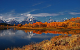 Lake mountains autumn leaves sunset - free autumn wallpaper