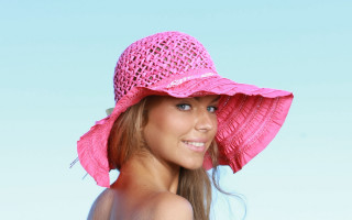 Pink hat blue sky summer - a pink hat free wallpaper