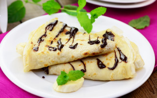 Chocolate banana plate pastel food - a plate of food free wallpaper