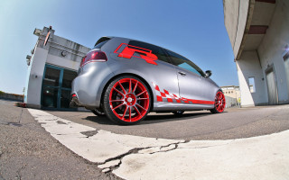 Car building red rims checkered - red rim free wallpaper for desktop