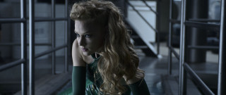 Woman long hair staircase portrait - daphne fedarb free wallpaper