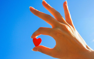 Hand heart blue sky love - a hand holding free wallpaper