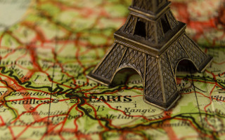 Metal tower france map world - a table top free wallpaper