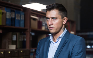 Aleksander gine bookstore portrait formal - aleksander gine free wallpaper