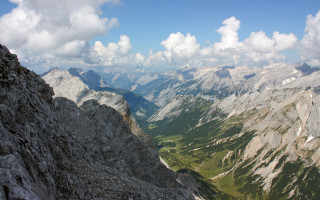 Mountain range valley view matte 2 - the valley below free wallpaper