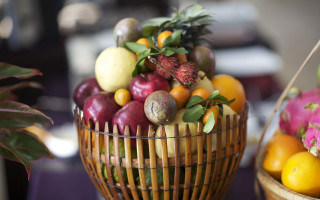 Basket of fruit still life - a basket of fruit free wallpaper