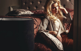 Woman bed jacket blanket pillow - a jacket free wallpaper for desktop