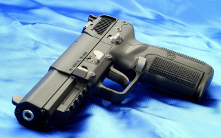 Gun blue sheet military ocean - xf iq4 free wallpaper