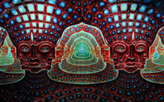 Three faces pyramid middle image - dmt free wallpaper