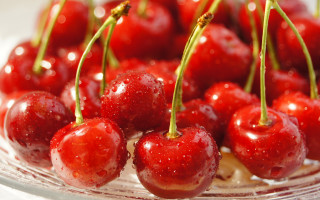 Cherry water droplets macro closeup - cherry free wallpaper
