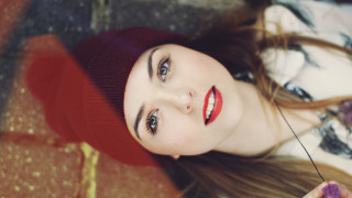 Woman longhair redhat toothbrush photorealistic - perfect eye free wallpaper