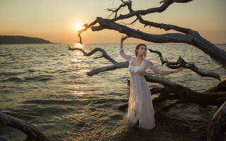 Woman white dress water tree - daphne mcclure free wallpaper