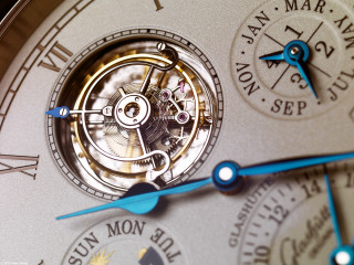 Close up watch face blue - kinetic free wallpaper