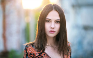 Elina karimova long hair paisley - a picture in front free wallpaper for desktop