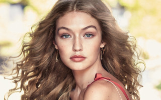 Woman longhair blueeyes reddress portrait - perfect face free wallpaper