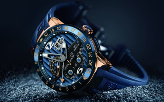 Blue watch gold case black - a watch free wallpaper