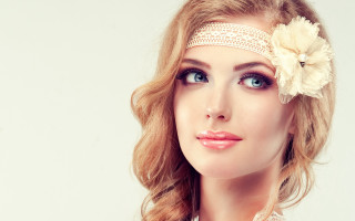 Woman flower headband white dress - a headband free wallpaper