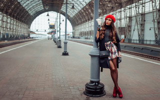 Anka zhuravleva street fashion red - a pole free wallpaper