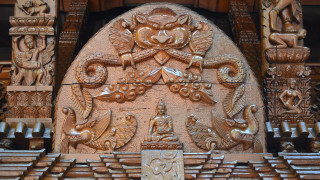 Carved wooden door decorative design - eishōsai chōki free wallpaper