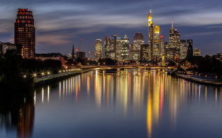 City skyline reflection night bridge - a bridge free wallpaper for desktop