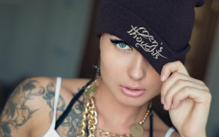 Woman hat necklace coins tattoo - perfect eye free wallpaper