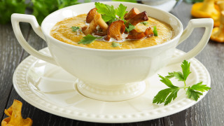 Soup parsley plate spoon food - a spoon free wallpaper