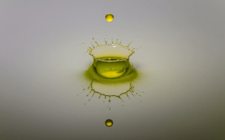 Liquid droplet green yellow mandelbrot - liquid free wallpaper for desktop