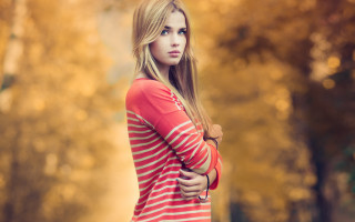 Woman redwhite stripes forest portrait - shirt free wallpaper