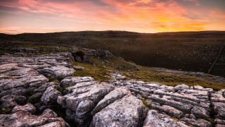 Rocky landscape sunset grass and - a rocky landscape free wallpaper