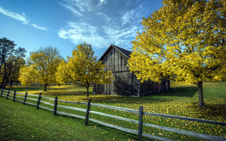 Barn fence trees autumn sky - a barn in a field free wallpaper