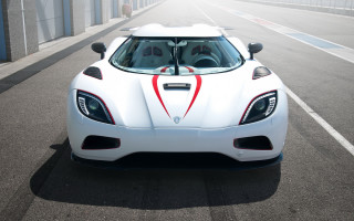 White sports car street building - a red stripe free wallpaper