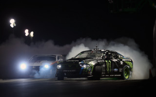 Car monster truck night smoke - the tire free wallpaper