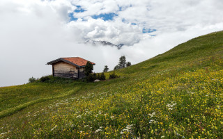 Small house on hill mountain - a small house free wallpaper