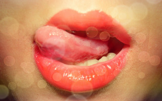 Red lip tongue ring food - mannerism free wallpaper