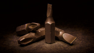 Tools pair dark ground jigsaw - hard free wallpaper