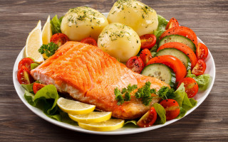 Salmon potatoes vegetables food photography - wooden free wallpaper