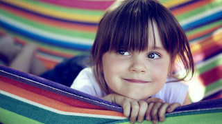 Little girl hammock smile rainbow - blanket free wallpaper