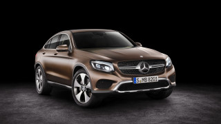 Brown mercedes suv dark room - a white border free wallpaper for desktop