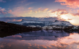 Mountain lake sunset clouds horizon 2 - free winter wallpaper