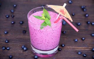 Blueberry smoothie umbrella blueberries food - blueberry free wallpaper