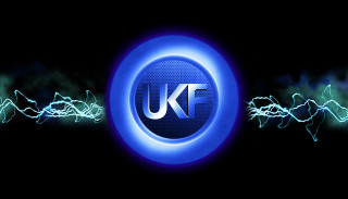 Blue light circular object ukf - a circular object free wallpaper