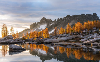 Mountain lake forest autumn sunset 2 - yellow leaf free wallpaper