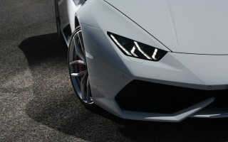 Sports car closeup lights photorealism - end free wallpaper for desktop