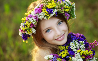 Girl flower wreath smile field - a young girl free wallpaper