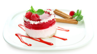 Raspberry cream cake cinnamon rococo - cream free wallpaper