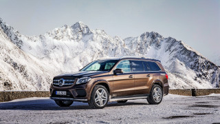 Brown mercedes benz detailed snow - regionalism free wallpaper