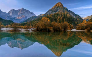 Mountain lake reflection forest sunset - tree and mountains free wallpaper