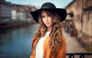 Woman hat jacket river city - fashion photography free wallpaper for desktop